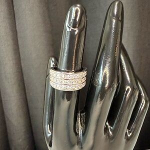 Silver-Tone Pave Crystal Band Ring - Elegant Women Jewelry Size 6